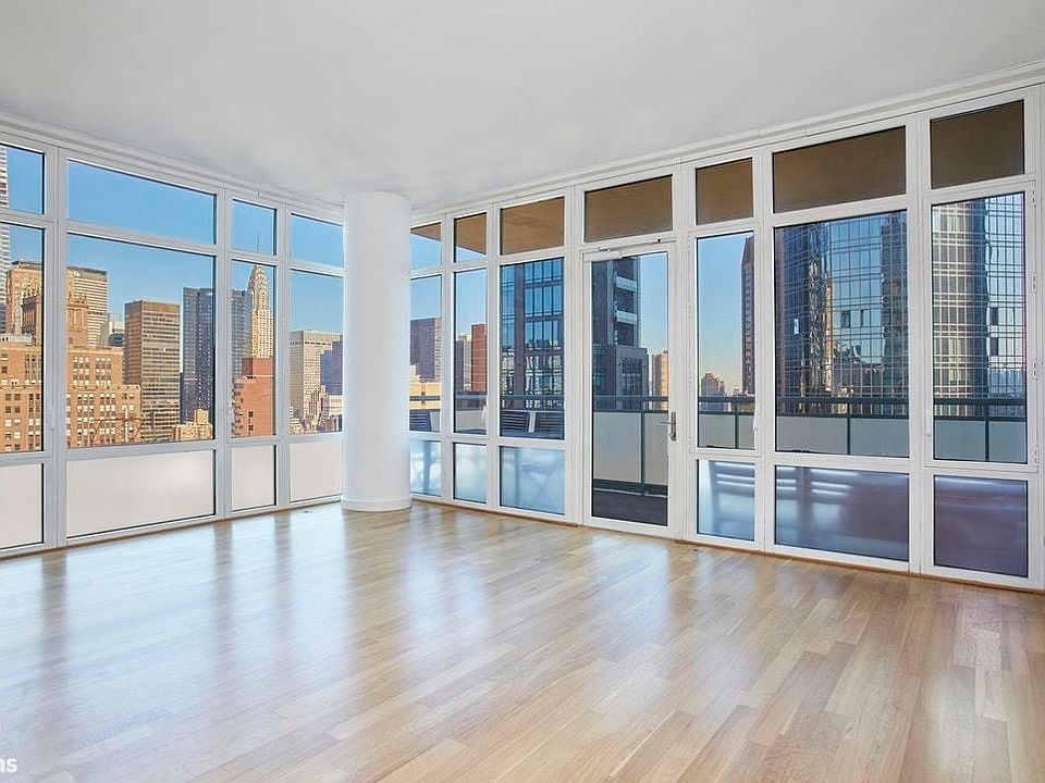 1st image of 325 5th Ave APT 33C