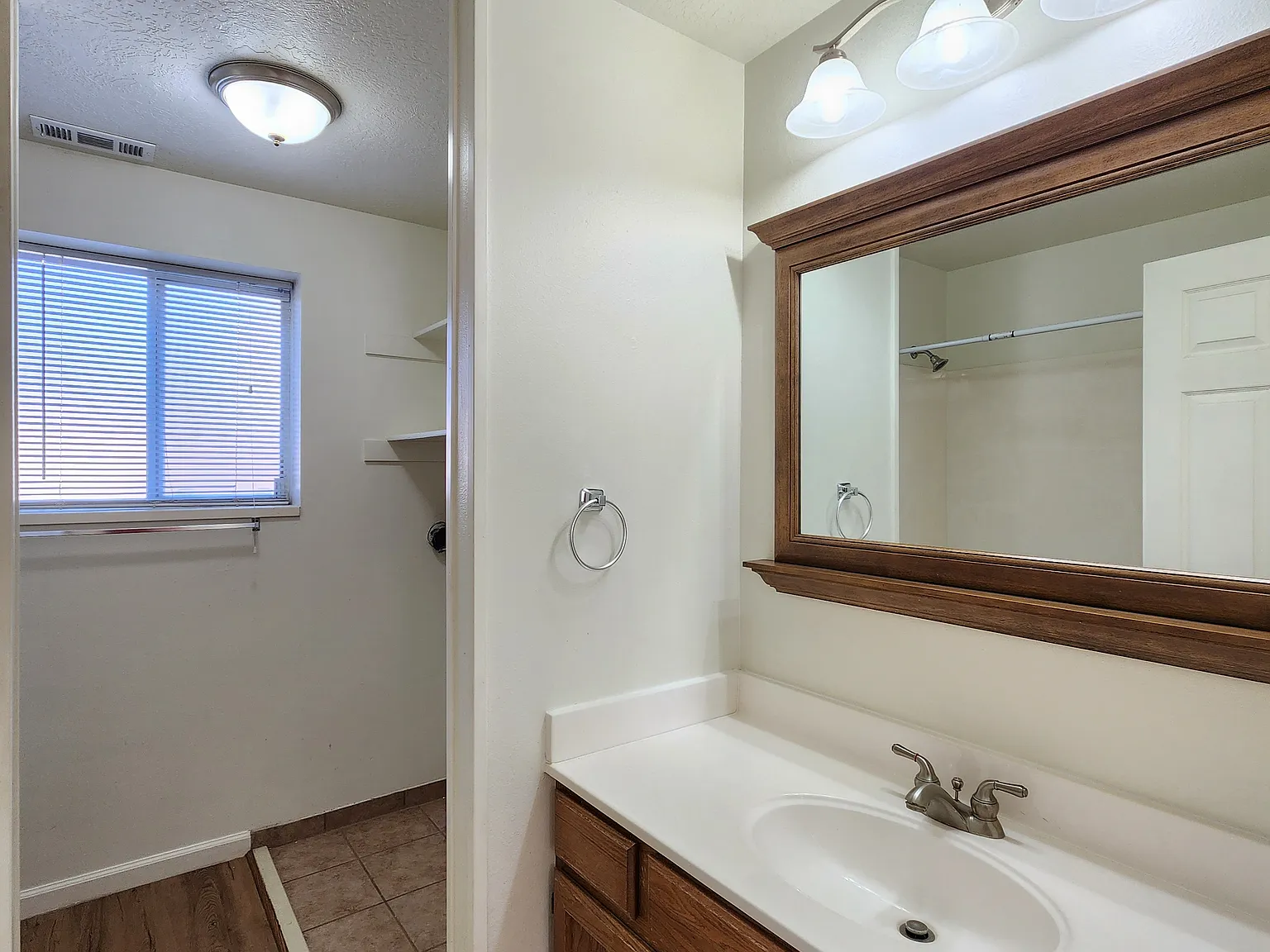 2 bed, 850 sqft, $1,250 — Photo 4