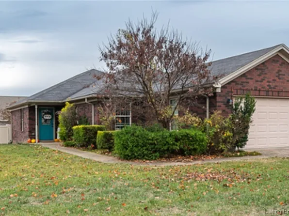 7601 Herb Court, Sellersburg, IN 47172