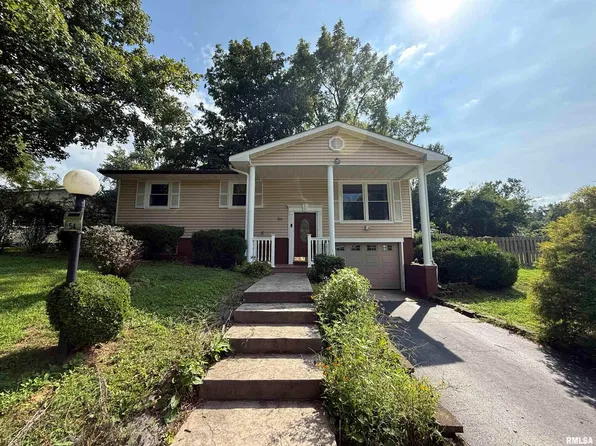 54 Parkwood Rd, Carbondale, IL 62903