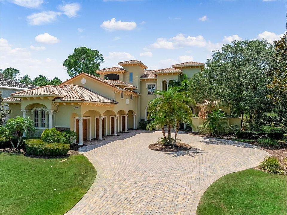 1st image of 15922 Pendio Dr