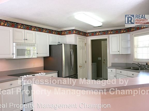 4th image of 912 Potomac Dr