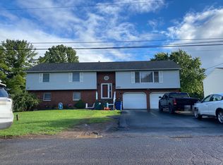 214 Wilmont Rd, Syracuse, NY 13219
