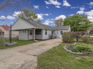 401 Pennsylvania Ave, Loves Park, IL 61111