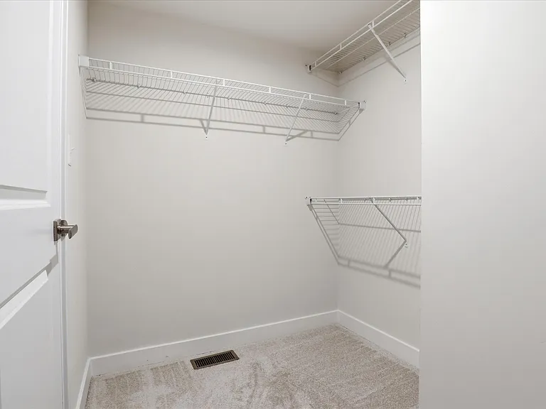 4702 Towne Park Rd — Photo 36