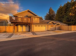 1824 Carson St, Eureka, CA 95501