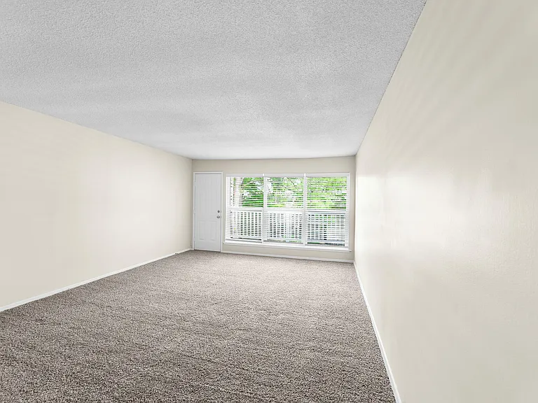 Legacy on Lynnfield - NEWLY UPGRADED — Photo 33