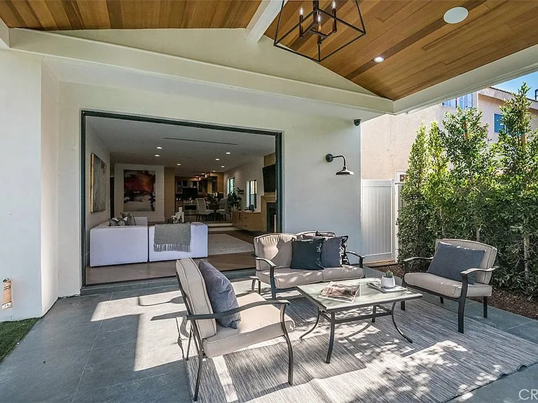 14803 Otsego St — Photo 35