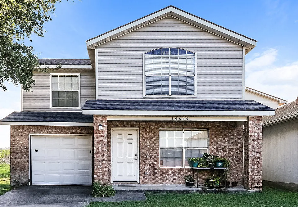 15609 Aiken Ln