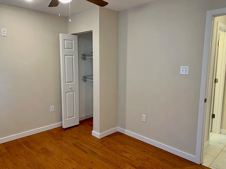 5925 Walnut St #2A — Photo 7