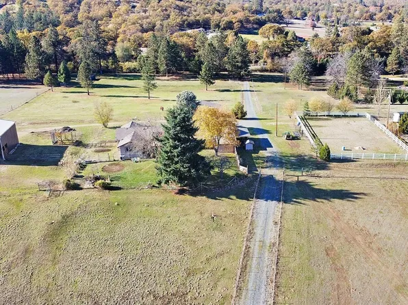 5388 Kane Creek Rd, Central Point, OR 97502