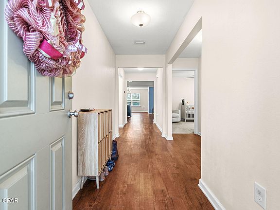 3rd image of 7123 Riverbrooke St