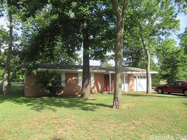 1st image of 509 Live Oak Dr
