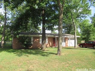 509 Live Oak Dr, North Little Rock, AR 72117
