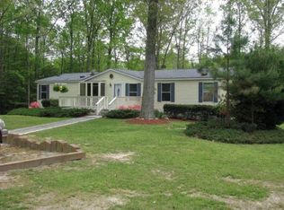 2806 Heptinstall Ln, Saluda, VA 23149