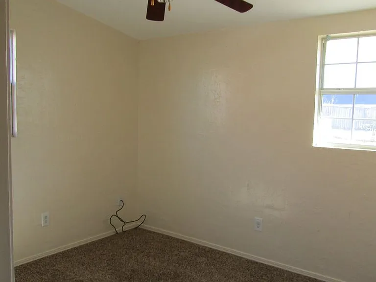3412 NW Lincoln Ave — Photo 15