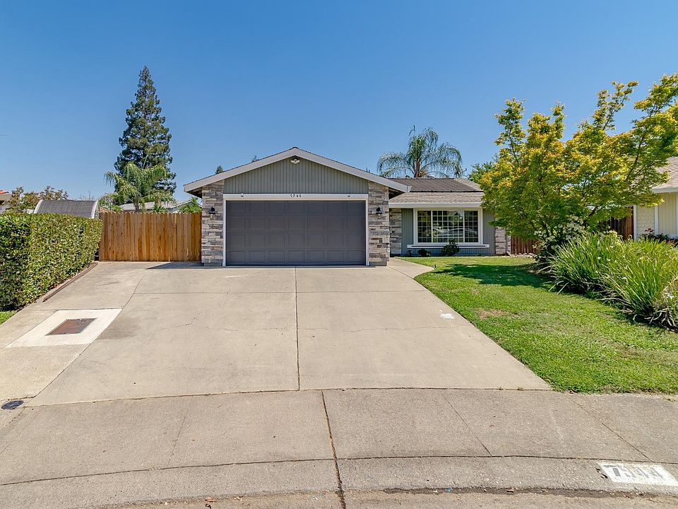 1st image of 7944 Sylvan Oak Way