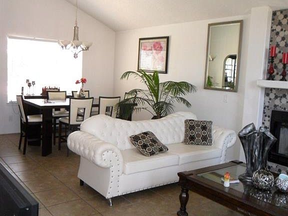 4th image of 12428 Sun Willow Ave
