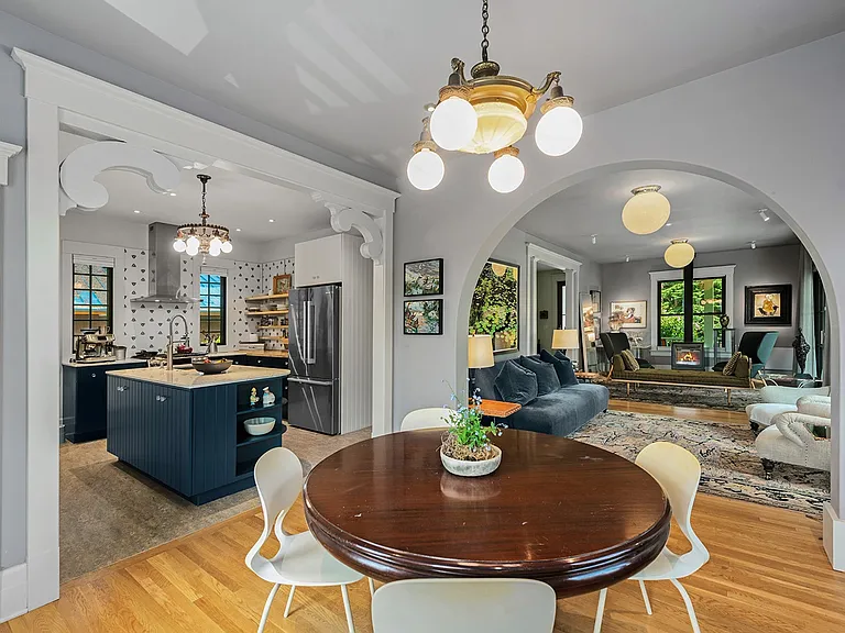 7541 Seward Park Ave S — Photo 9