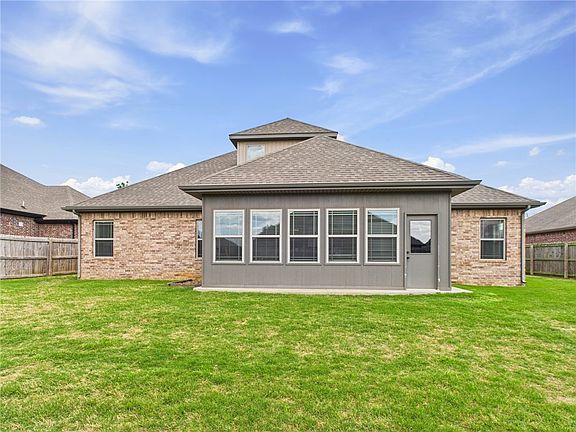 3rd image of 5708 S 60th Pl