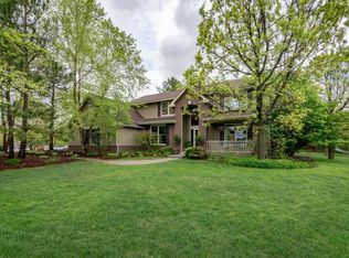 26805 Marsh Pointe Cir, Shorewood, MN 55331