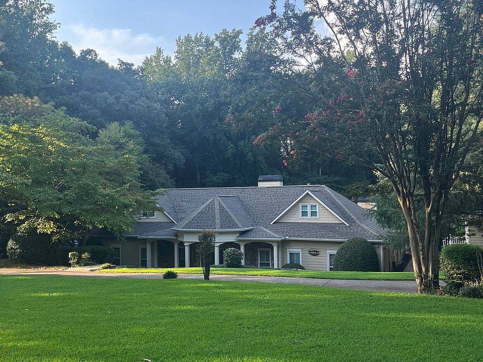 1st image of 1010 Little River Way