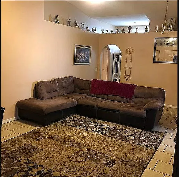 881 Vanderbilt Dr — Photo 6