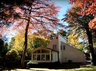 25 Montgomery Cir, New Rochelle, NY 10804