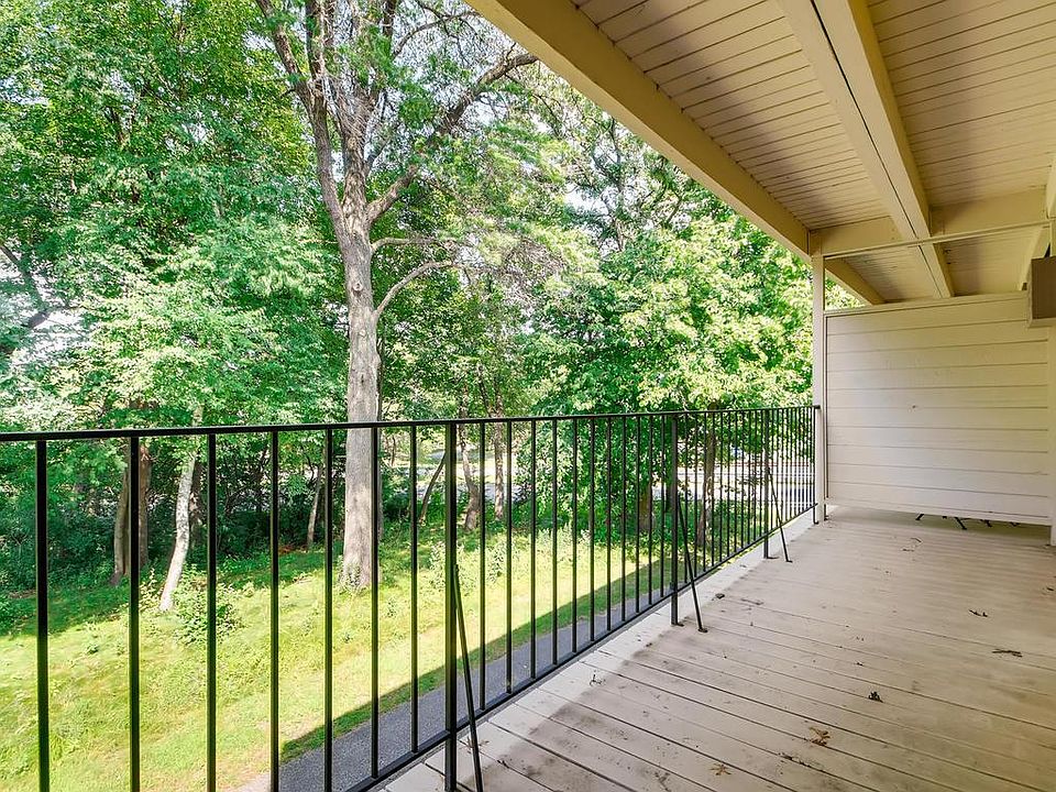 1st image of 5607 Green Circle Dr APT 221