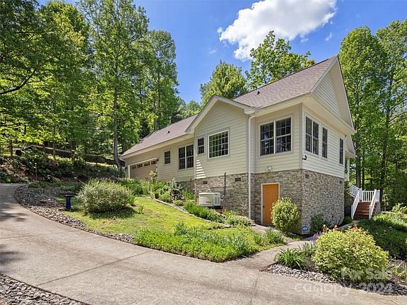 3rd image of 135 Buckeye Dr #94