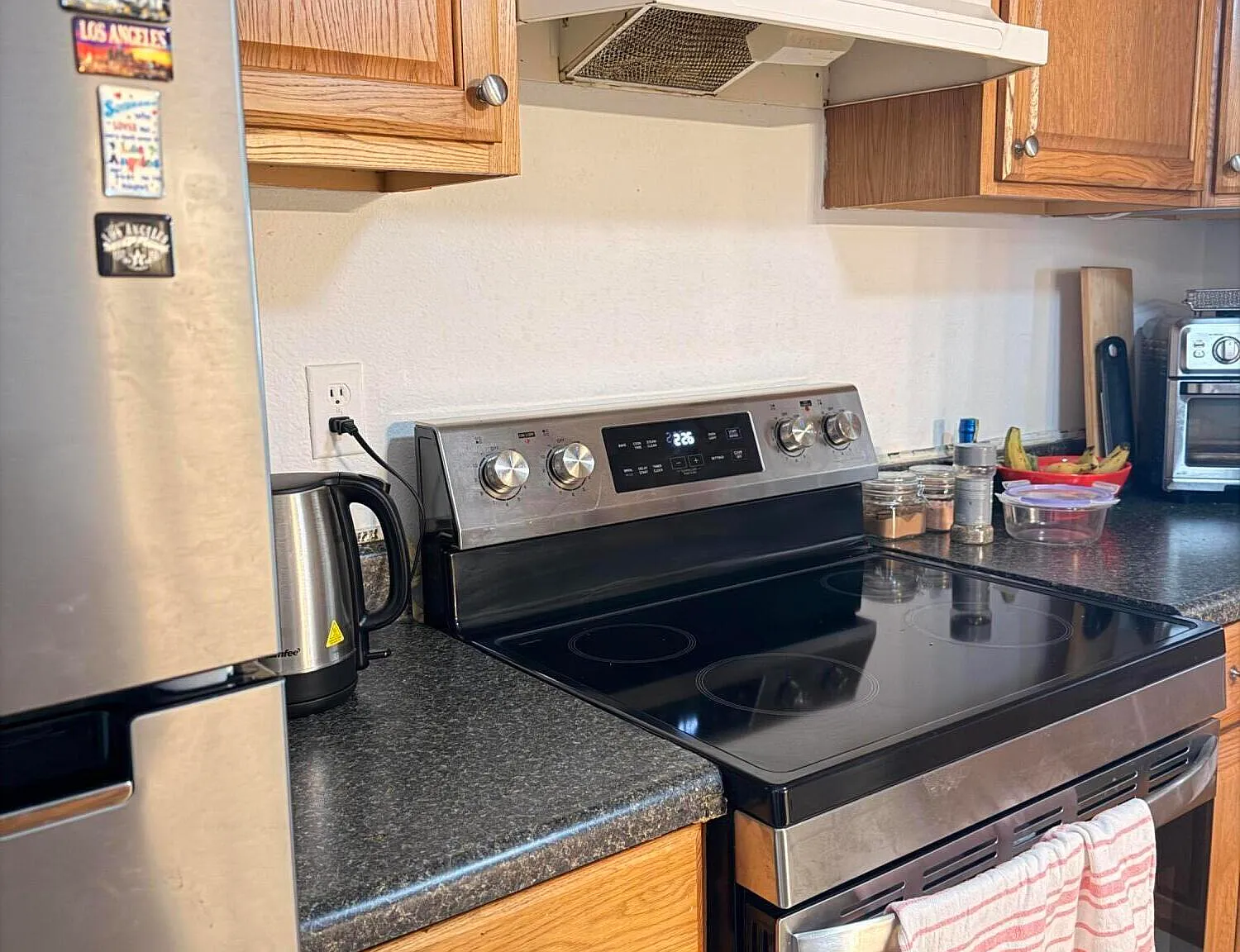 2 bed, 1.5 bath, 835 sqft, $1,590 — Photo 1