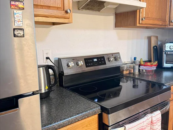 2800 Somerset Dr APT 201J, Lauderdale Lakes, FL 33311