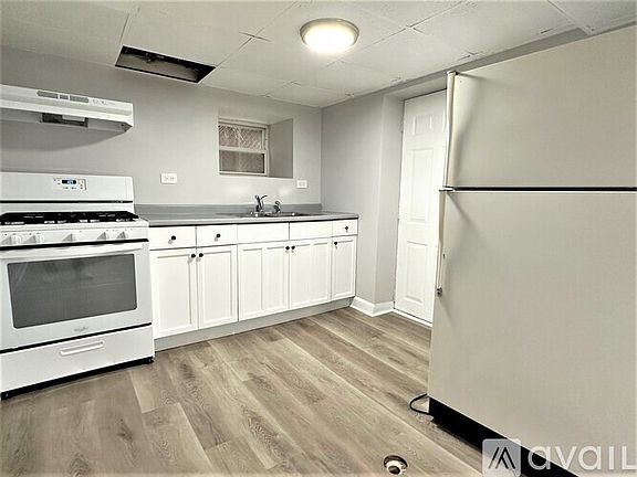 2nd image of 3513 W Grace St #3521