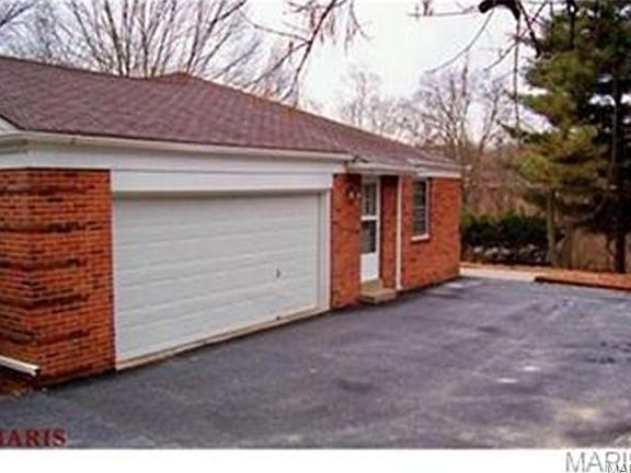 3rd image of 1941 Karlin Dr