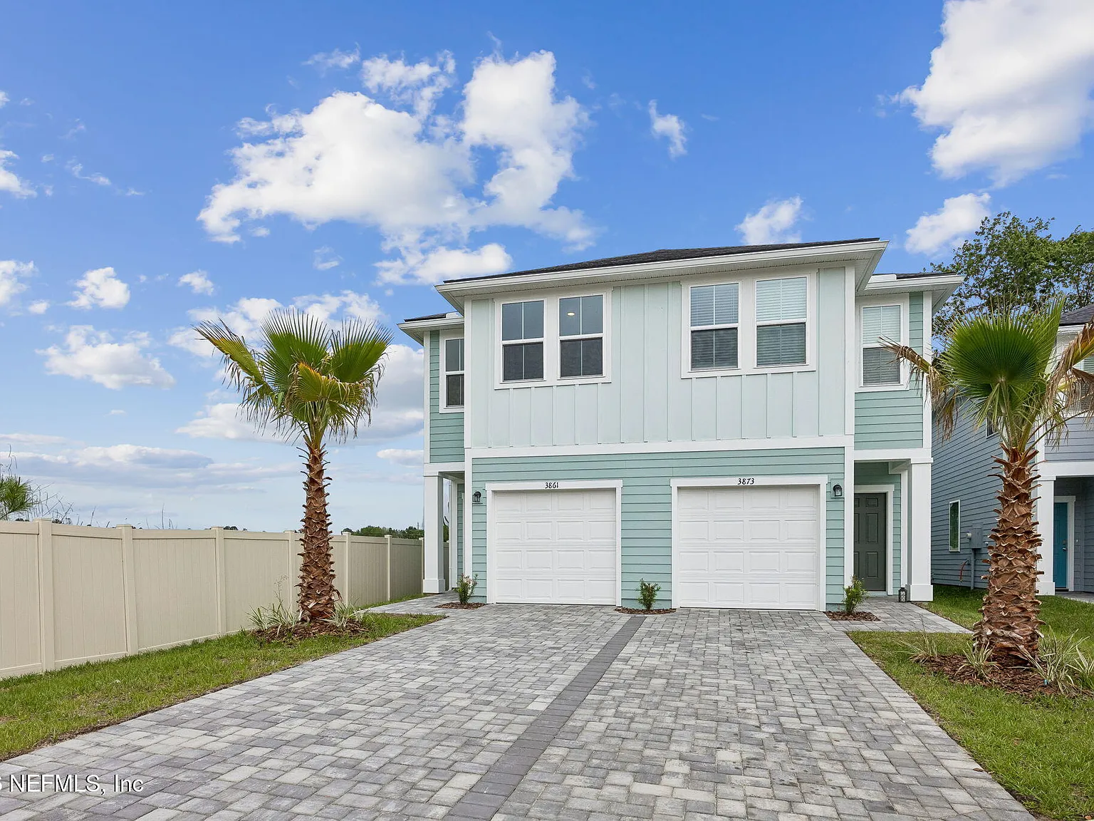 3 bed, 2.5 bath, 1604 sqft, $1,835 — Photo 3