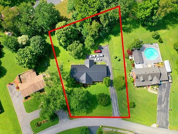 3rd image of 204 Lynnwood Dr