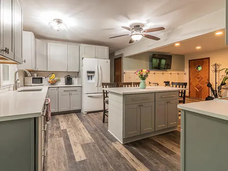 434 Benson Rd — Photo 2