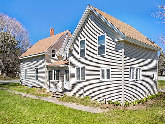 3rd image of 323 Broadway