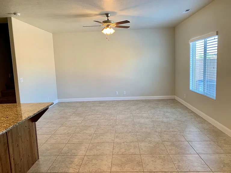 2525 Bella Vista Dr — Photo 4