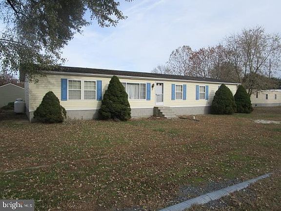 4th image of 31619 Wilmington St