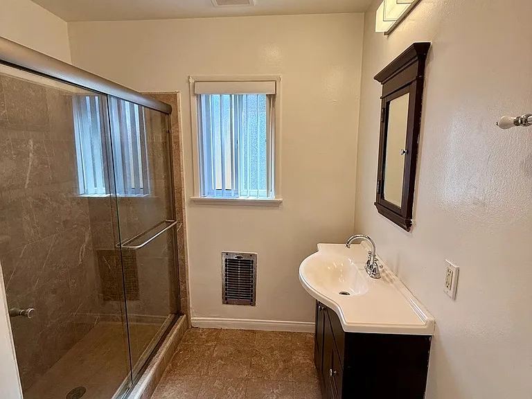 6211 Fountain Ave #6 — Photo 11