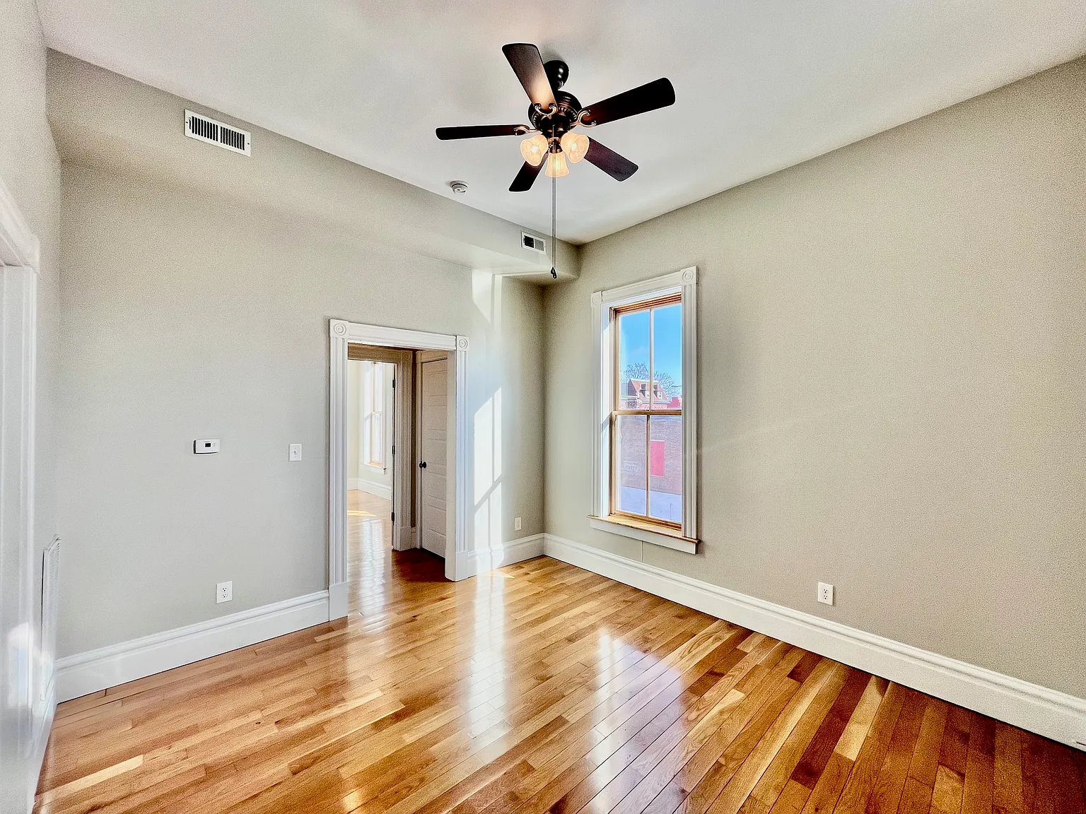 1 bed, 700 sqft, $795 — Photo 2