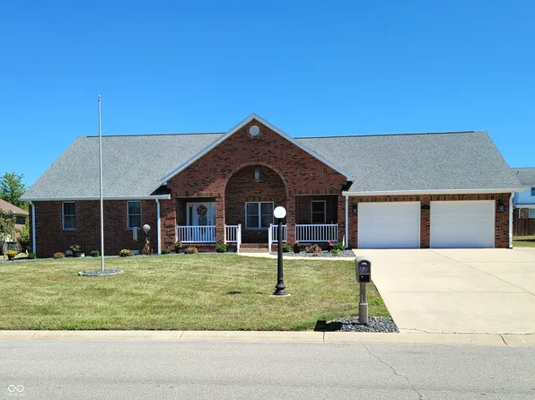 726 S Jordan Dr, Greensburg, IN 47240