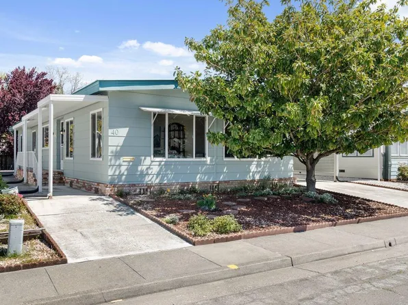 40 Westgate Circle, Santa Rosa, CA 95401