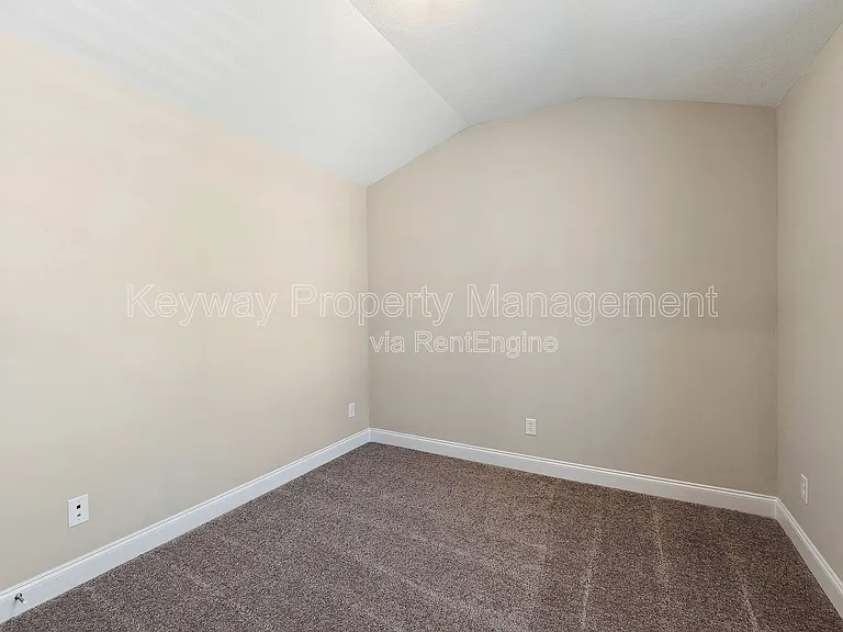 1117 Jolly Ln — Photo 14