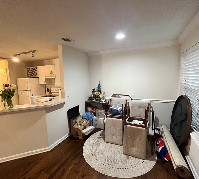 Dining nook