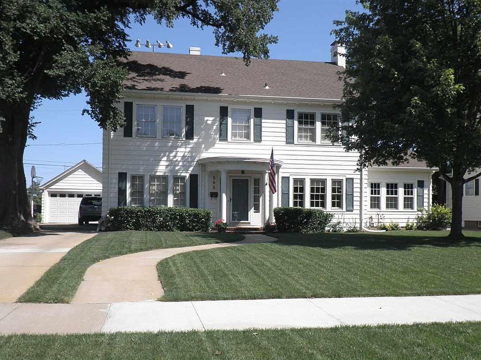 1st image of 302 Crescent Blvd