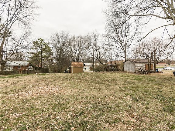 5th image of 102 Eagle Dr