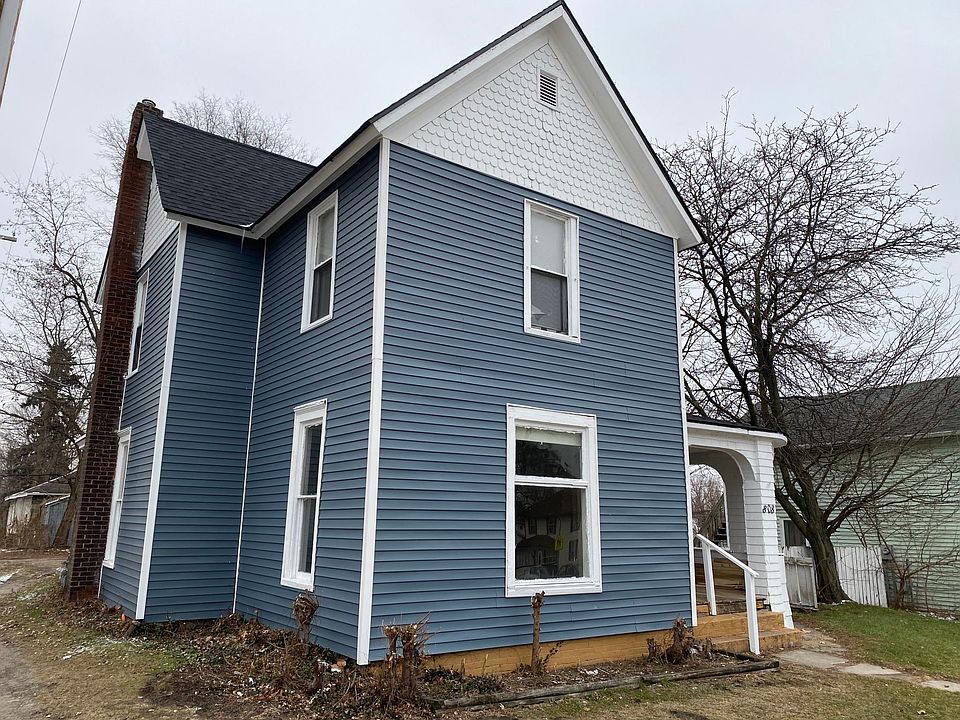 1st image of 808 N Main St APT A