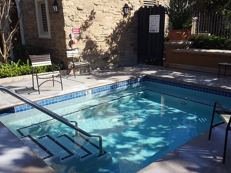 217 Coral Rose — Photo 19